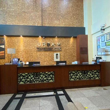 מנילה Urban Travellers Hotel מראה חיצוני תמונה