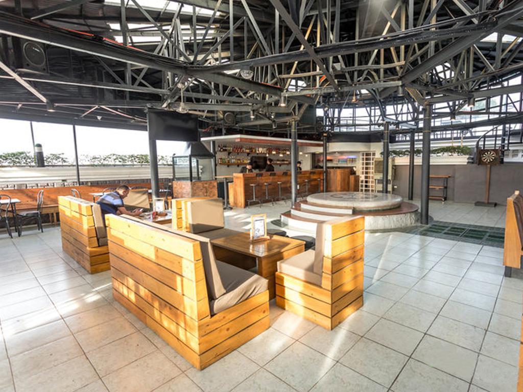 פאסאי Urban Travellers Hotel מראה חיצוני תמונה