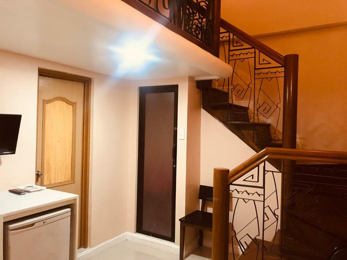 פאסאי Urban Travellers Hotel מראה חיצוני תמונה